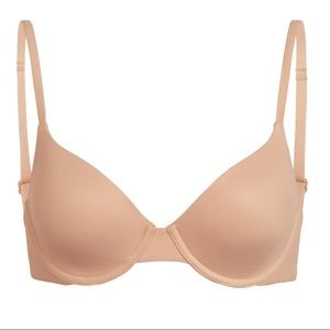Skims t-shirt bra
